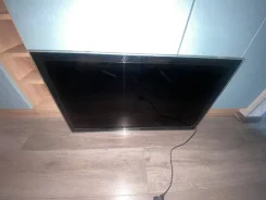 Samsung UE32D5000. LED ����