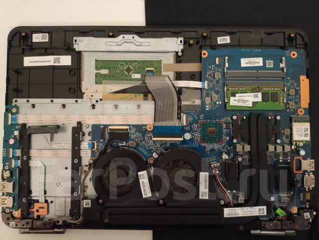 HP Pavilion 15-bc404ur. 15.6", 2,3����, ��� 8 ��, WiFi: 1, Bluetooth: 1 ����