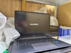 Huawei. WiFi: 1, Bluetooth: 1 ����