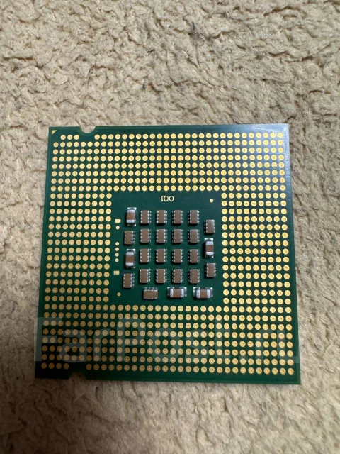 Intel Pentium 4 650 ����