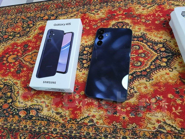 Samsung Galaxy A15. �����, 256 ��, �����, 3G, 4G LTE, 5G, Dual-SIM, ����������, NFC ����