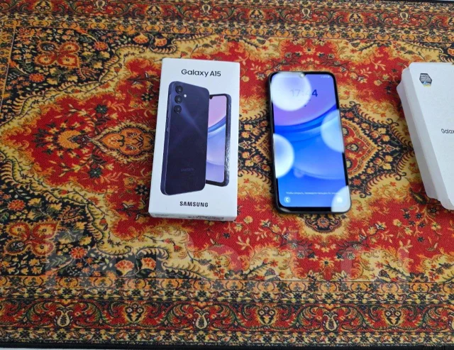 Samsung Galaxy A15. �����, 256 ��, �����, 3G, 4G LTE, 5G, Dual-SIM, ����������, NFC ����