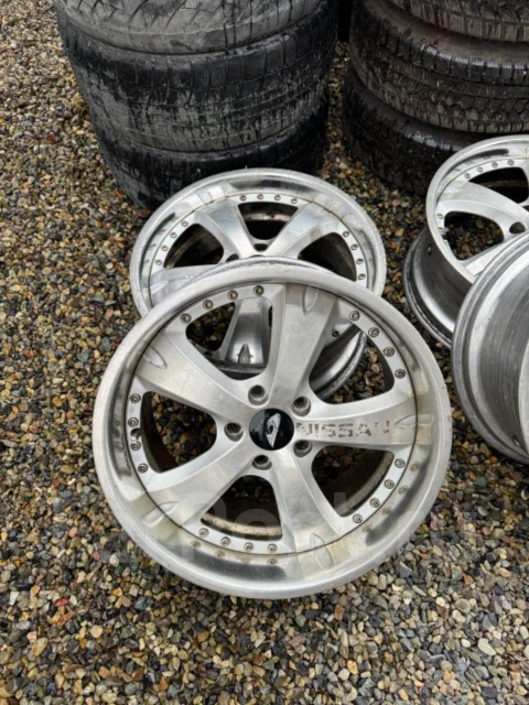 RAYS Arthur Exchange. 8.0/9.0x18", 5x114.3, ET37/39 ����