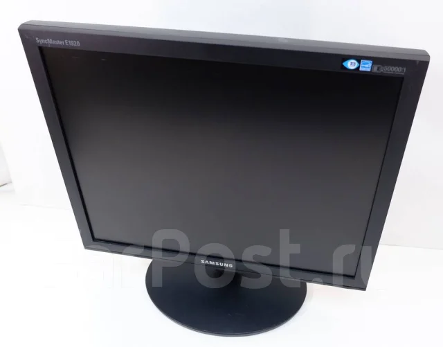 Samsung. 19", ���������� �� (LCD, LED, QLED) ����