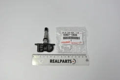 ������ �������� � ����� LC300 - Original 100% Toyota ���. 4260712020 4260712020 ����