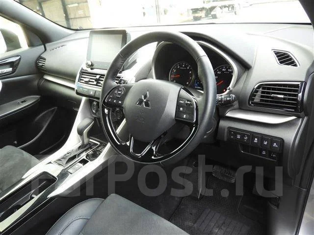 Mitsubishi Eclipse Cross. ��������, ��������, 1.5 (150��.�.), ������, 30 000����. ��, �/�. ��� ����� �� ������������ ����