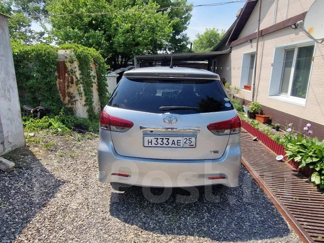 Toyota Wish. �������, ��������, 1.8 (144��.�.), ������, 175����. �� ����