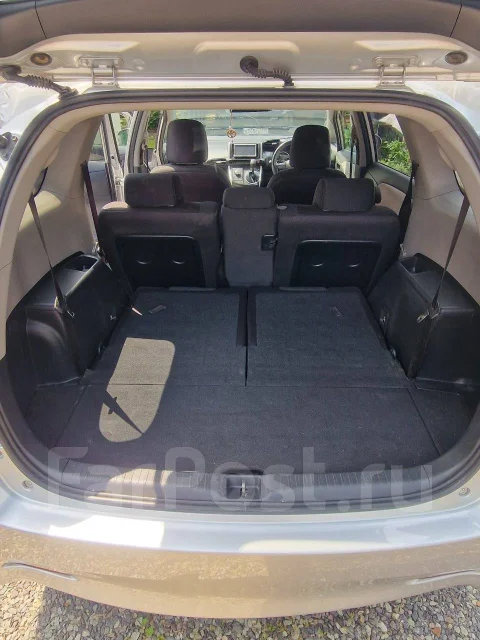 Toyota Wish. �������, ��������, 1.8 (144��.�.), ������, 175����. �� ����