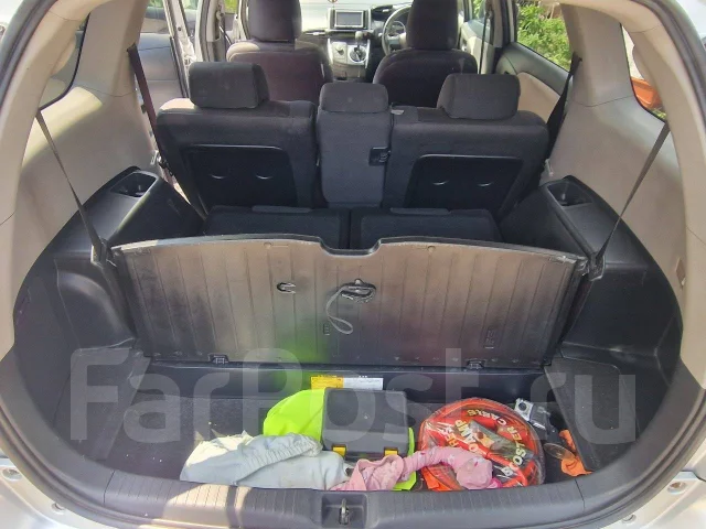 Toyota Wish. �������, ��������, 1.8 (144��.�.), ������, 175����. �� ����