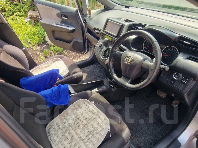 Toyota Wish. �������, ��������, 1.8 (144��.�.), ������, 175����. �� ����