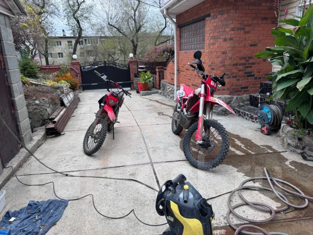 Regulmoto Holeshot Red Edition. 300����. ��., ��������, ���������, ������ �� �� ����
