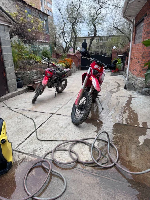 Regulmoto Holeshot Red Edition. 300����. ��., ��������, ���������, ������ �� �� ����