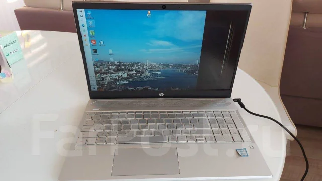 HP 15. 2,2����, ��� 8 ��, ���� 256���, WiFi: 1, Bluetooth: 1, ����������� �� 5��. ����