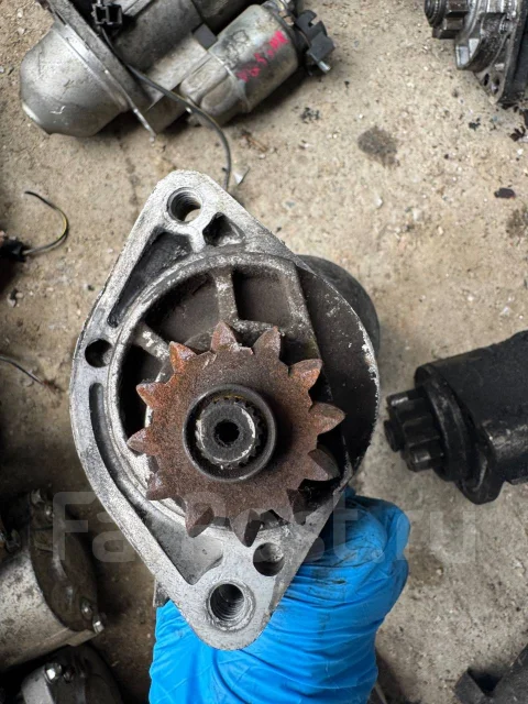 ������� M002TS0575 Nissan NP300 M002TS0575 ����