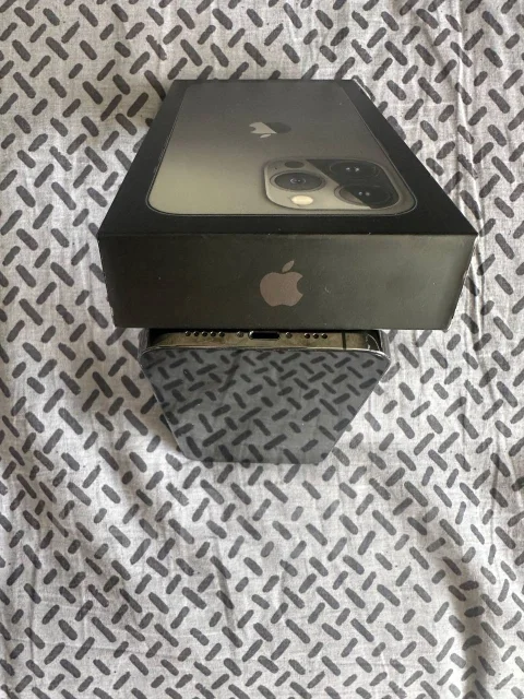 Apple iPhone 13 Pro. �/�, 1 ��, �����, 4G LTE, 5G, Dual-SIM, ����������, NFC ����