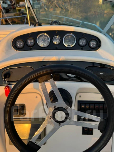 Searay. 2001 ���, ����� 8��., ��������� ������������, ������ ����