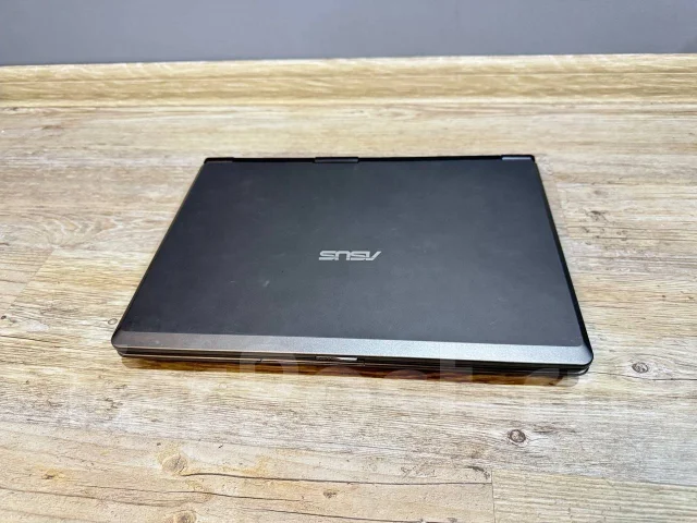 Asus. 15.6", 1,6����, ��� 2048 ��, ���� 80���, WiFi: 1, Bluetooth: 1 ����