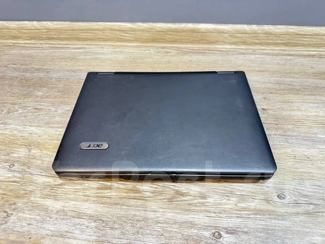 Acer. 15.6", 2����, ��� 2048 ��, ���� 40���, WiFi: 1, Bluetooth: 1 ����