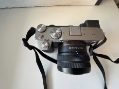 Sony Alpha ILCE-7 Kit. 20 � ����� �� ����