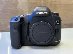 Canon EOS 5D Mark II Body ����