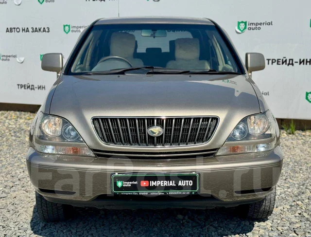 Toyota Harrier. �������, 4wd, 2.2 (140��.�.), ������, 197 000����. �� ����