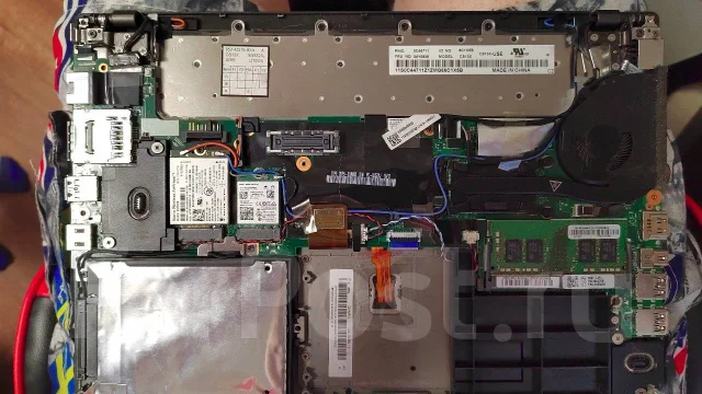 Lenovo ThinkPad X260. 12.5", 60����, ��� 8 ��, ���� 256���, WiFi: 1, Bluetooth: 1, ����������� �� 8��. ����