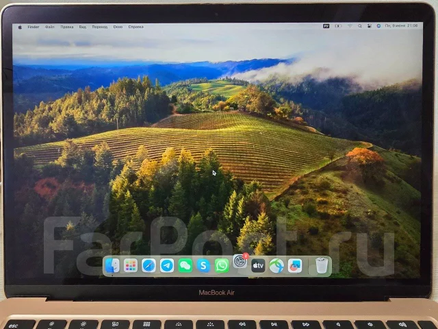 Apple MacBook Air 13 2020. 13.4", 1,1����, ��� 8 ��, ���� 256���, WiFi: 1, Bluetooth: 1, ����������� �� 6��. ����