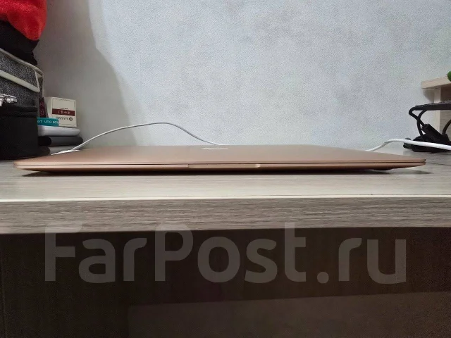 Apple MacBook Air 13 2020. 13.4", 1,1����, ��� 8 ��, ���� 256���, WiFi: 1, Bluetooth: 1, ����������� �� 6��. ����