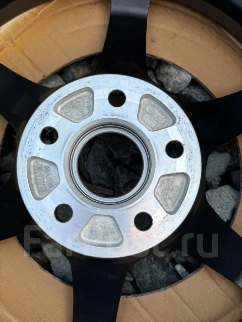 RAYS Volk Racing TE37 Saga SL. 9.5x18", 5x114.3, ET45 ����
