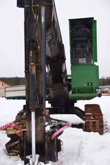 John Deere. 2154D ����