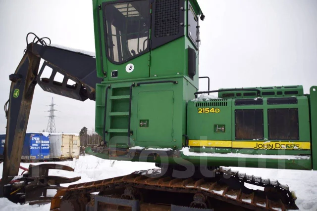 John Deere. 2154D ����