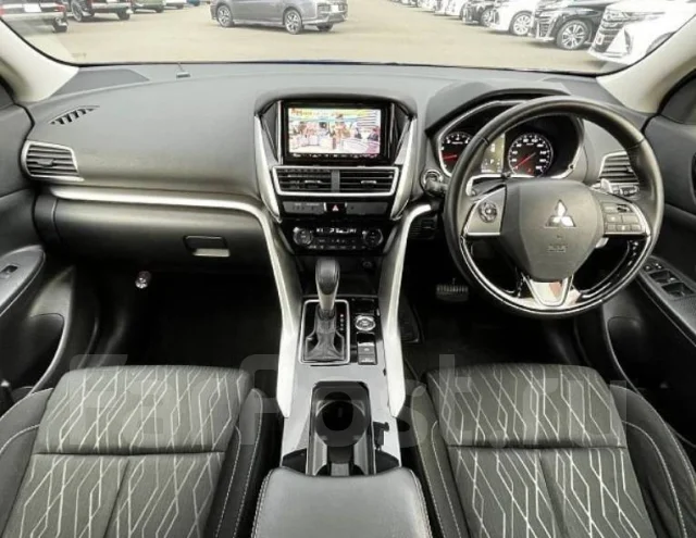 Mitsubishi Eclipse Cross. �������, ��������, 1.5 (150��.�.), ������, 87 000����. ��, �/�. ��� ����� �� ������������ ����