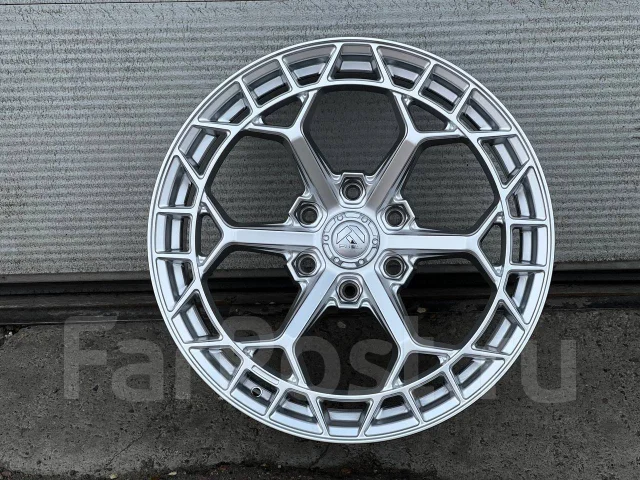 Fuel Off-Road. 9.0x20", 6x139.7, ET1, �� 110���. ����