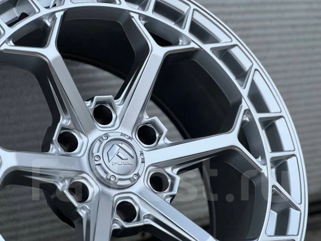 Fuel Off-Road. 9.0x20", 6x139.7, ET1, �� 110���. ����