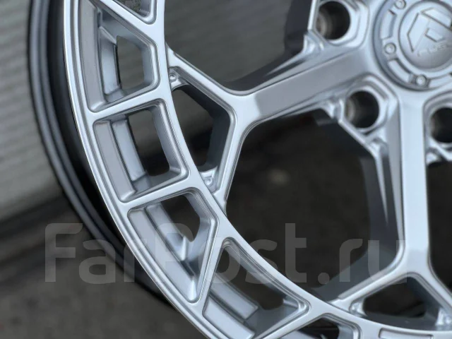 Fuel Off-Road. 9.0x20", 6x139.7, ET1, �� 110���. ����