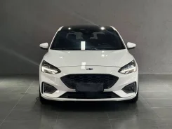 Ford Focus ST. �������, ��������, 1.5 (174��.�.), ������, 35 000����. ��. ��� ����� �� ������������ ����