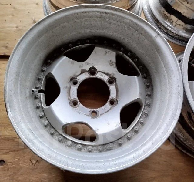 Berg. 8.0x16", 6x139.7, ET-48 ����