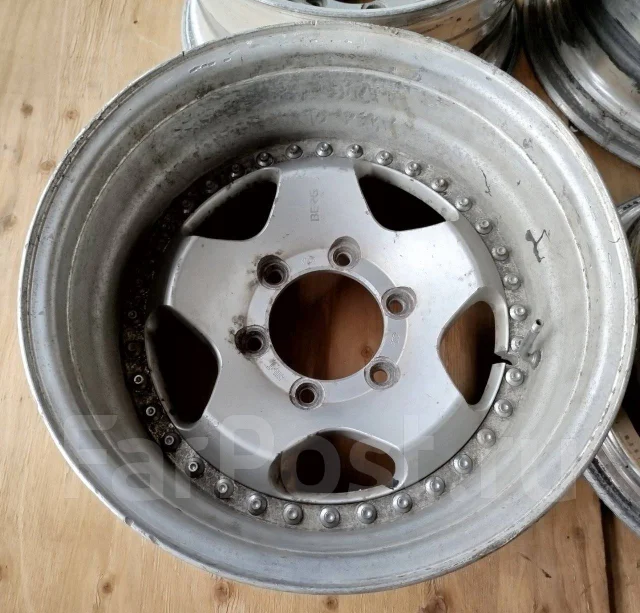 Berg. 8.0x16", 6x139.7, ET-48 ����