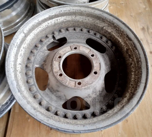 Berg. 8.0x16", 6x139.7, ET-48 ����