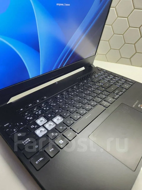 Asus TUF Dash F15 FX517ZC. 15.6", 5����, ��� 16 ��, ���� 512���, WiFi: 1, Bluetooth: 1, ����������� �� 6��. ����