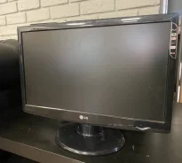 LG. 20", ���������� �� (LCD, LED, QLED) ����