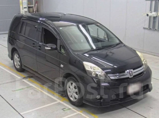 Toyota Isis. ��������, ��������, 1.8 (144��.�.), ������, 80 000����. ��. ��� ����� �� ������������ ����