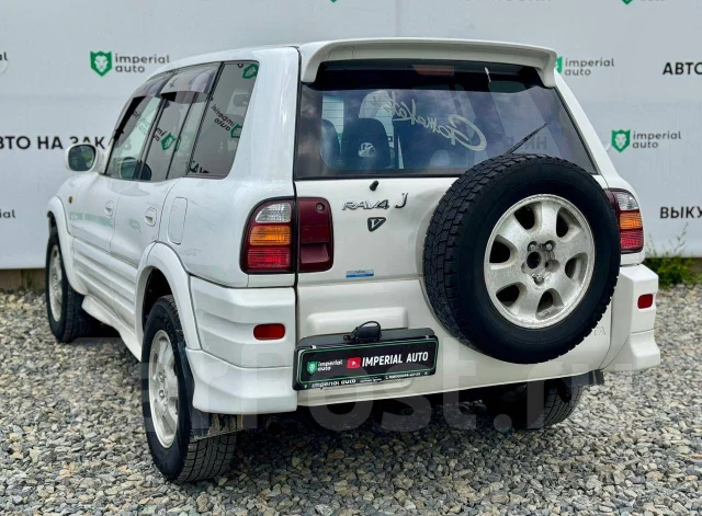 Toyota RAV4. �������, 4wd, 2.0 (135��.�.), ������, 254 000����. �� ����