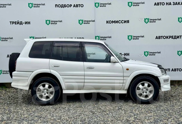 Toyota RAV4. �������, 4wd, 2.0 (135��.�.), ������, 254 000����. �� ����