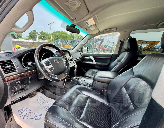 Toyota Land Cruiser. �������, 4wd, 4.5 (235��.�.), ������, 191 000����. �� ����