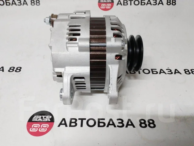 ��������� Mitsubishi 4M40 12V 110A ME200695 ����