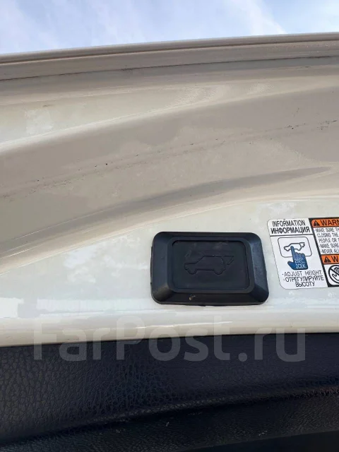 Toyota RAV4. �������, 4wd, 2.5 (180��.�.), ������, 181 000����. �� ����