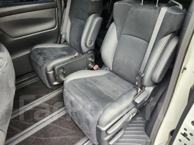Toyota Alphard. �������, 4wd, 2.5 (182��.�.), ������, 20 000����. ��, �/�. ��� ����� �� ������������ ����