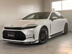 Toyota Crown. �������, 4wd, 2.4 (272��.�.), ������, 5 000����. ��, �/�. ��� ����� �� ������������ ����