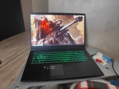 Mechrevo. 17.2", 5,0����, ��� 16 ��, ���� 512���, WiFi, Bluetooth, ����������� �� 3��. ����